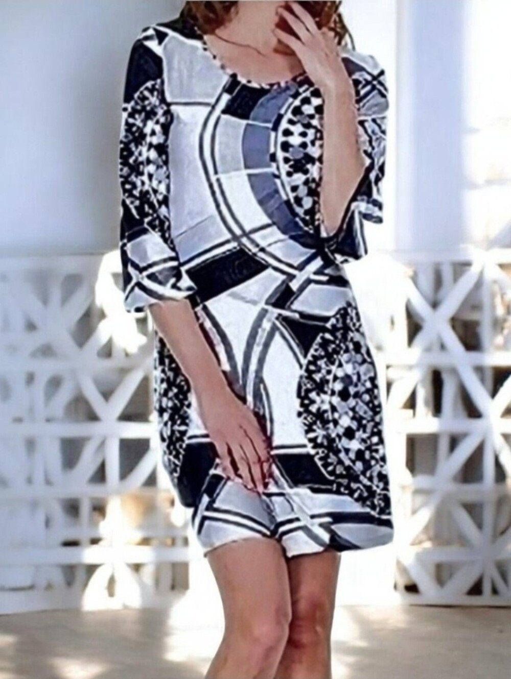 NWT. White Mark Nikki Mini Sheath Bodycon  Dress. 3/4 Bell Sleeve Geometric